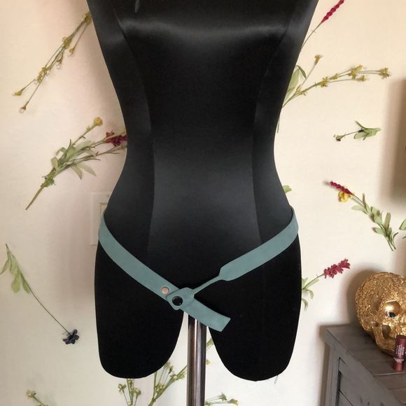 Balenciaga Sueded Leather Women’s Belt - Picture 4 of 7